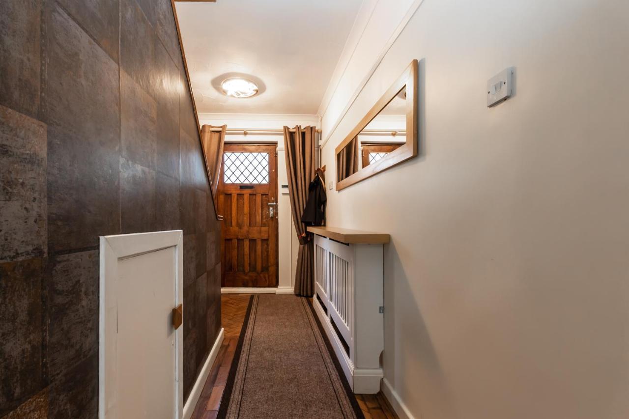 Cheerful 3-Bedroom Douglas House With Patio Southampton Exteriér fotografie