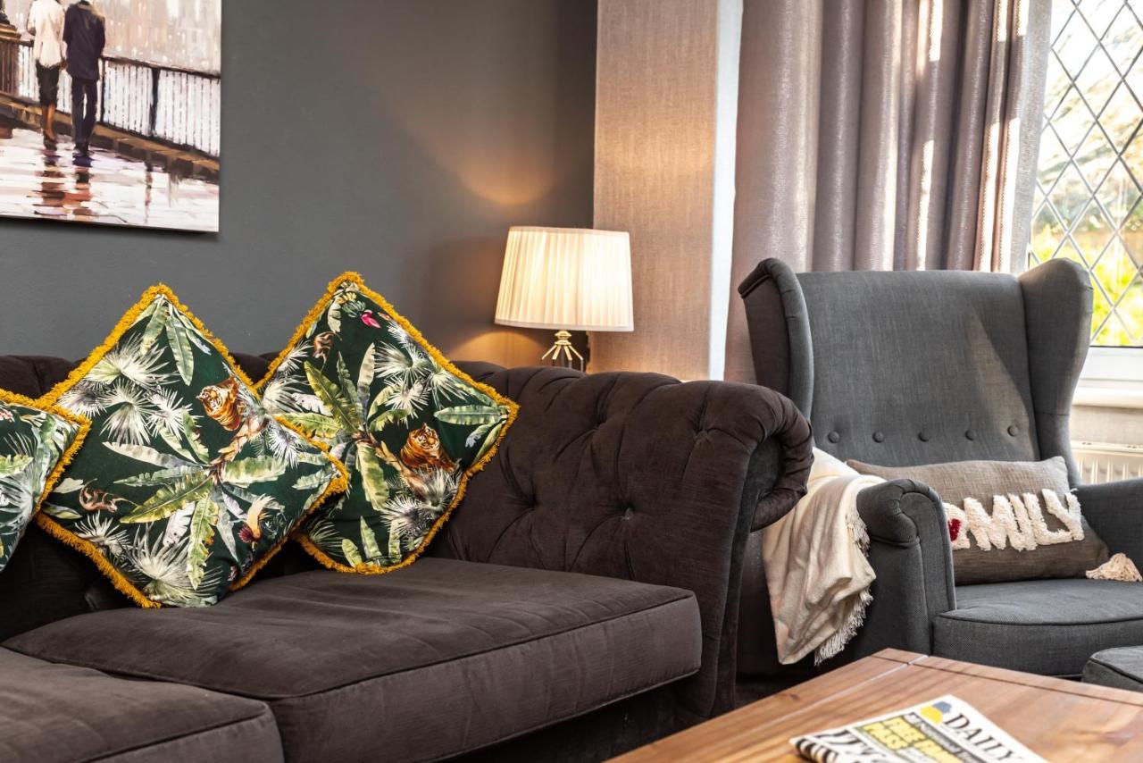 Cheerful 3-Bedroom Douglas House With Patio Southampton Exteriér fotografie